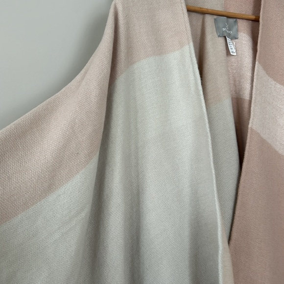SOIA & KYO Color Block Fringed Wrap Scarfigan Poncho in Pale Pink, Tan & Cream - Picture 7 of 14
